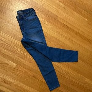 Universal Thread jeggings.